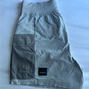lululemon athletica Men's Light Gray Athletic Shorts